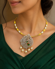 Royal Emerald Pearl Statement Choker