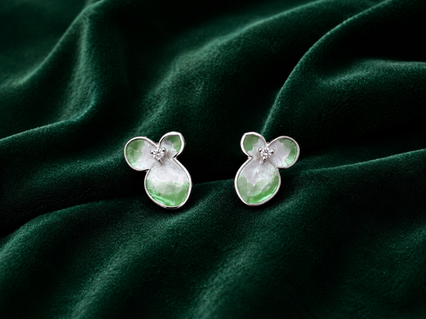Emerald Pearl Mouse Stud Earrings