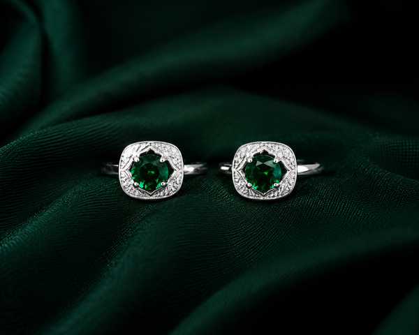 Emerald Halo Adjustable Toe Ring
